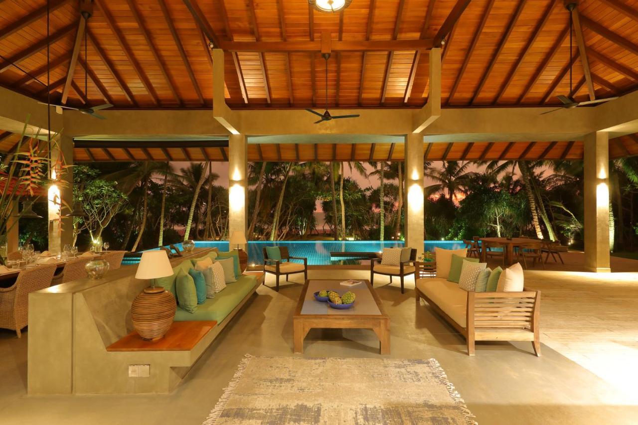 Kirana - A Santani Villa ベントータ エクステリア 写真