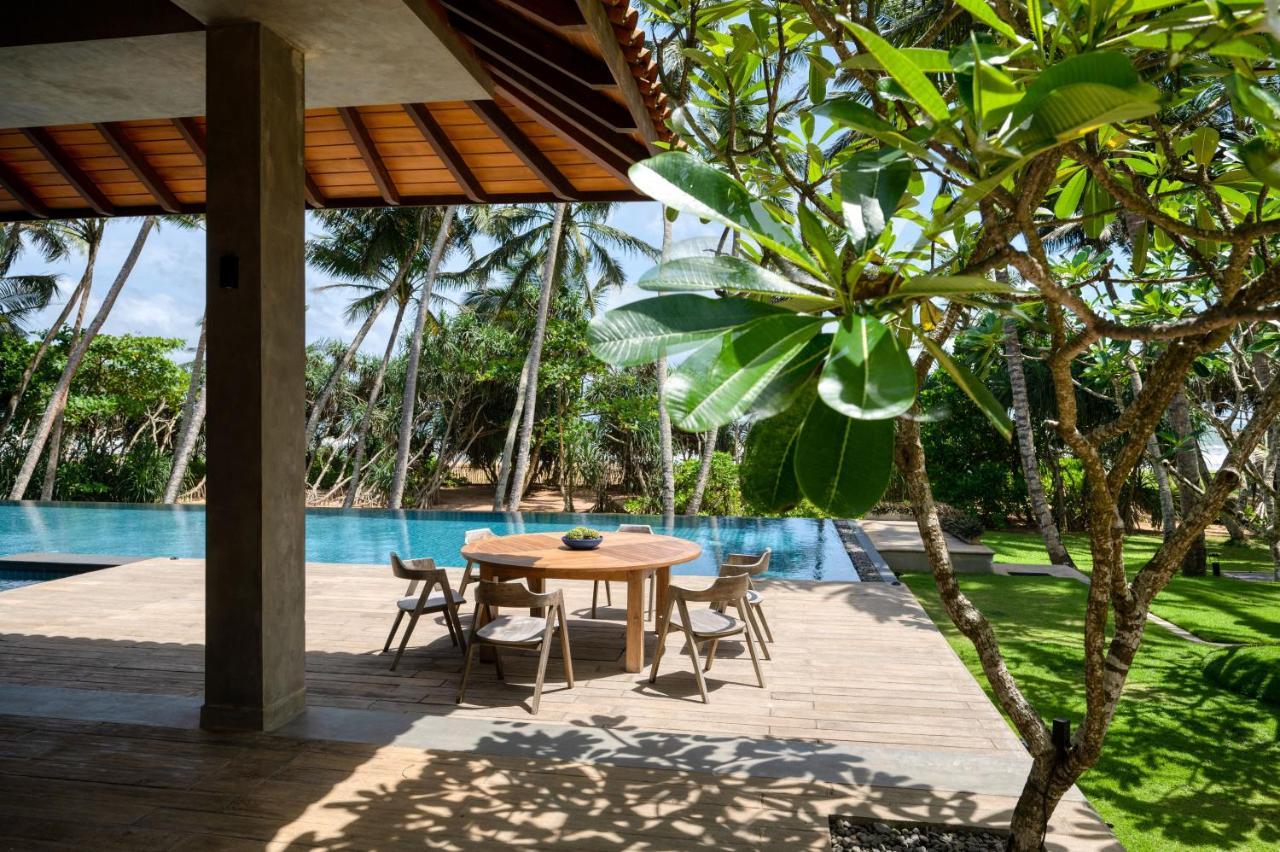 Kirana - A Santani Villa ベントータ エクステリア 写真