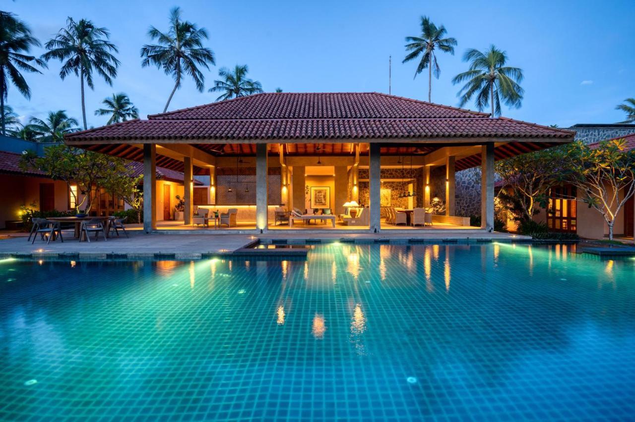 Kirana - A Santani Villa ベントータ エクステリア 写真