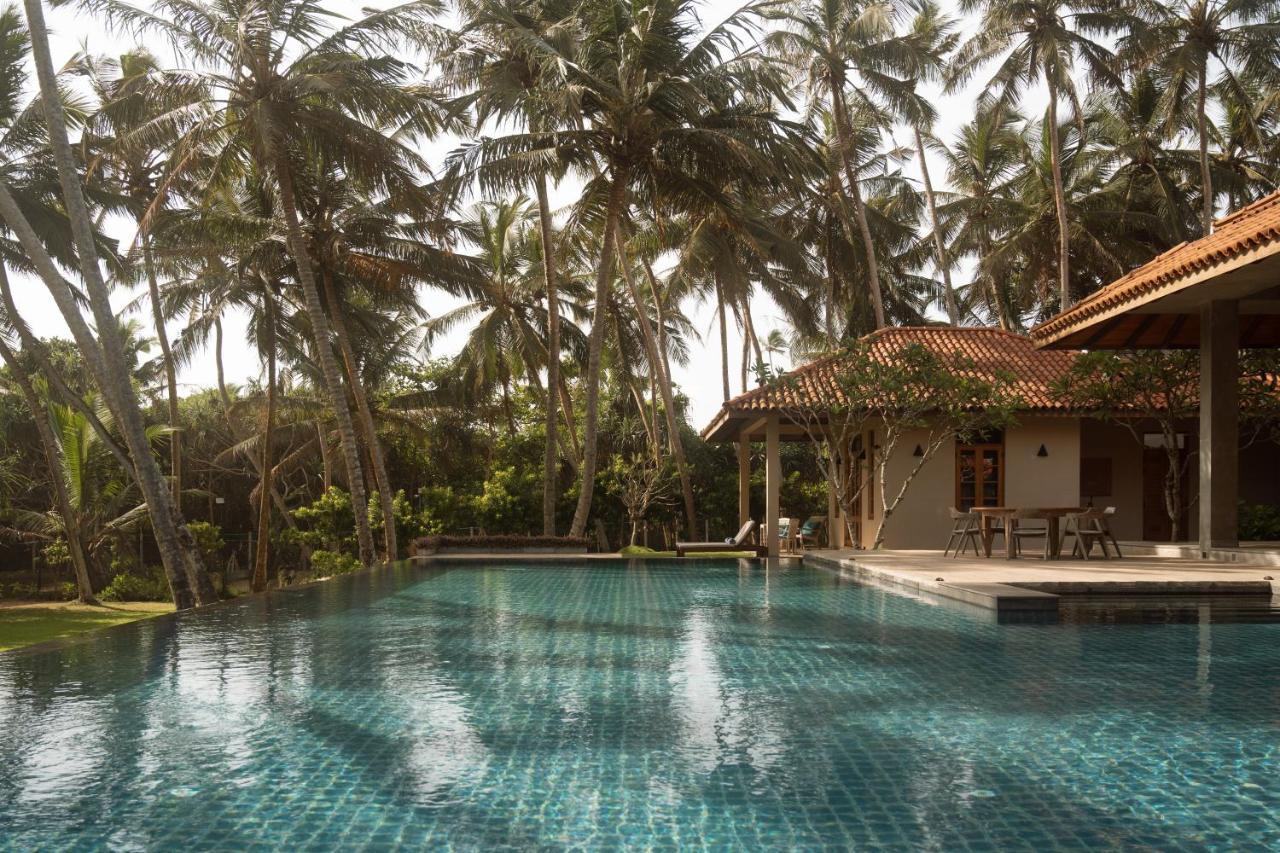 Kirana - A Santani Villa ベントータ エクステリア 写真