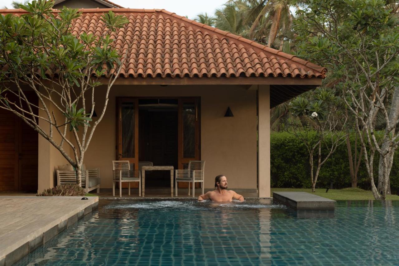 Kirana - A Santani Villa ベントータ エクステリア 写真