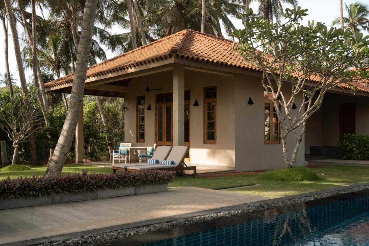 Kirana - A Santani Villa ベントータ エクステリア 写真