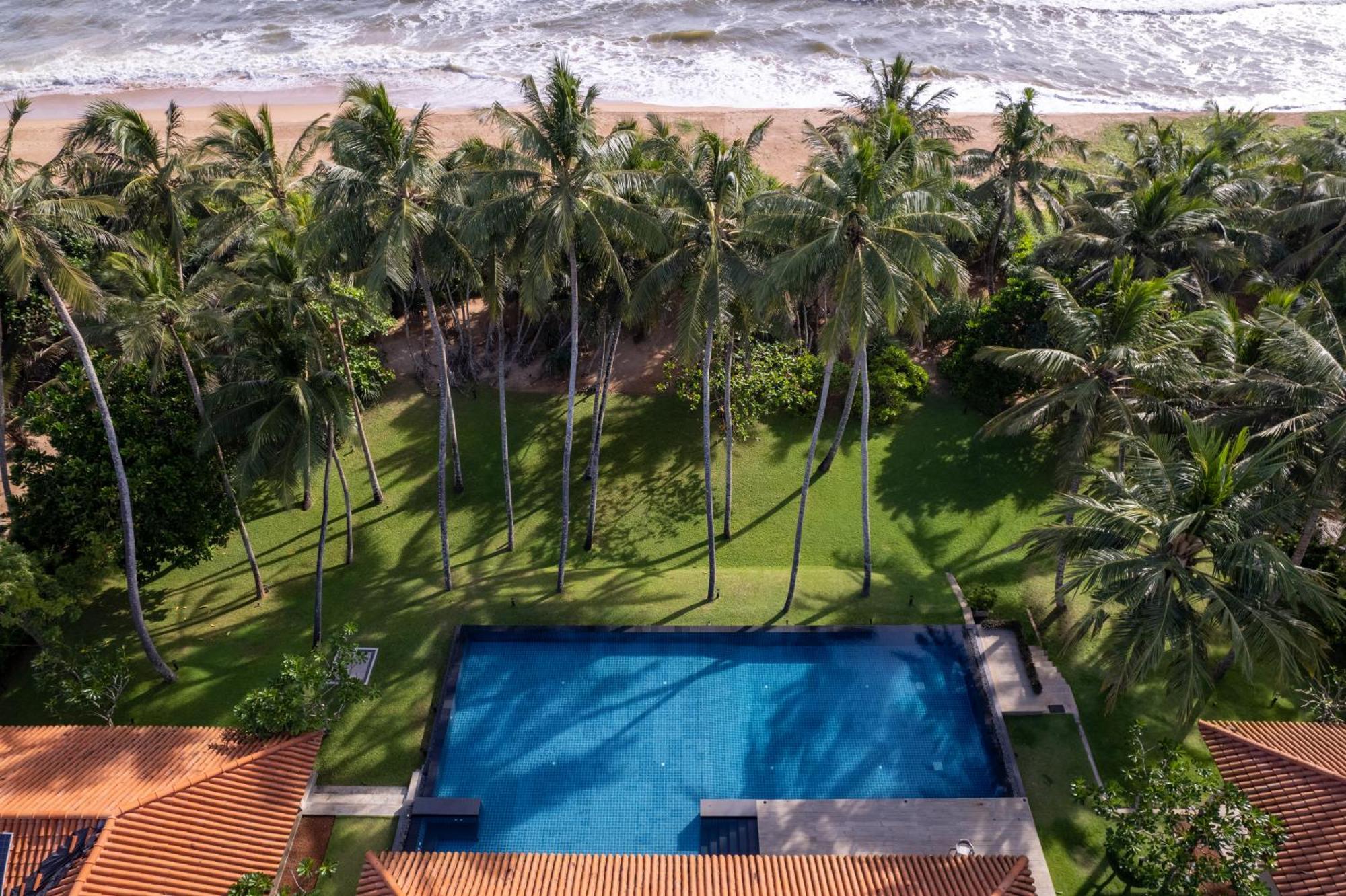 Kirana - A Santani Villa ベントータ エクステリア 写真
