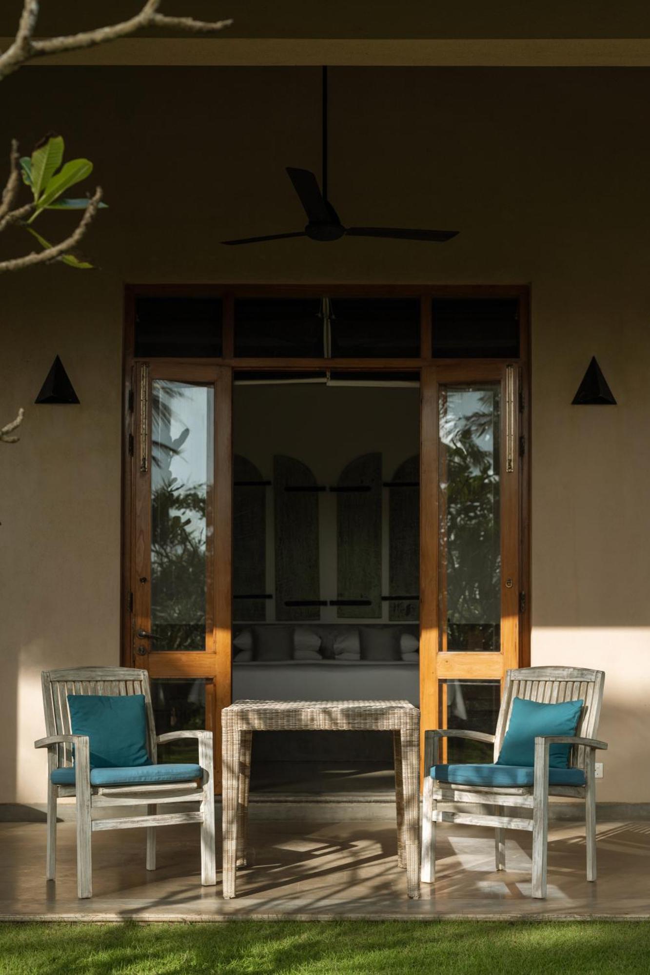 Kirana - A Santani Villa ベントータ エクステリア 写真